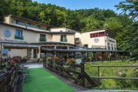 Patak Park Hotel Visegrád, fyrtsjärnig vacker hotell med panoram i Visegrad ✔️ Patak Park Hotel*** Visegrád - Förmånligt erbjudande på  Hotel Patak Park i Visegrad med skogs och panoram över  Duna - 